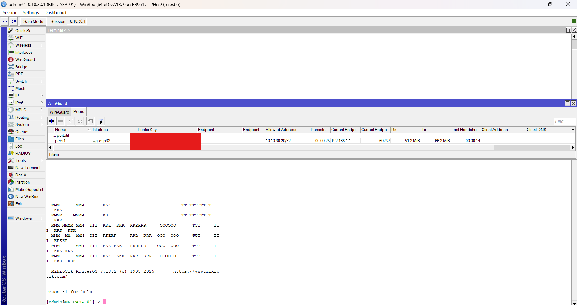 WinBox con peers de WireGuard, handshake reciente y tráfico Rx/Tx